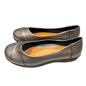 Comfortview Women's Silver Comfortable Slip-On Comfort Shoe Size 11